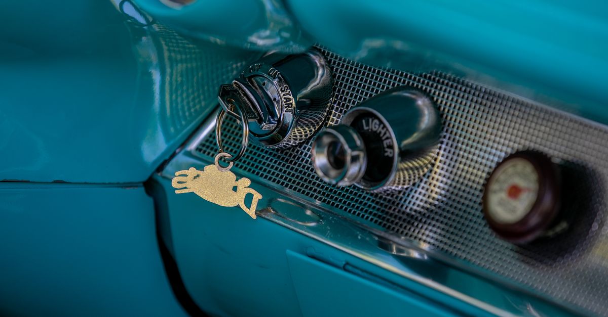Hyundai car key fob — Skokie Locksmith Chicago